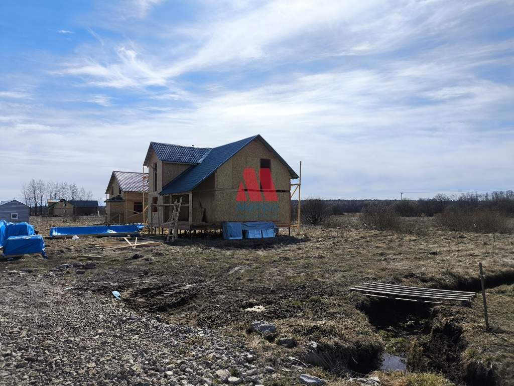 Продам земельный участок 750 м.кв.