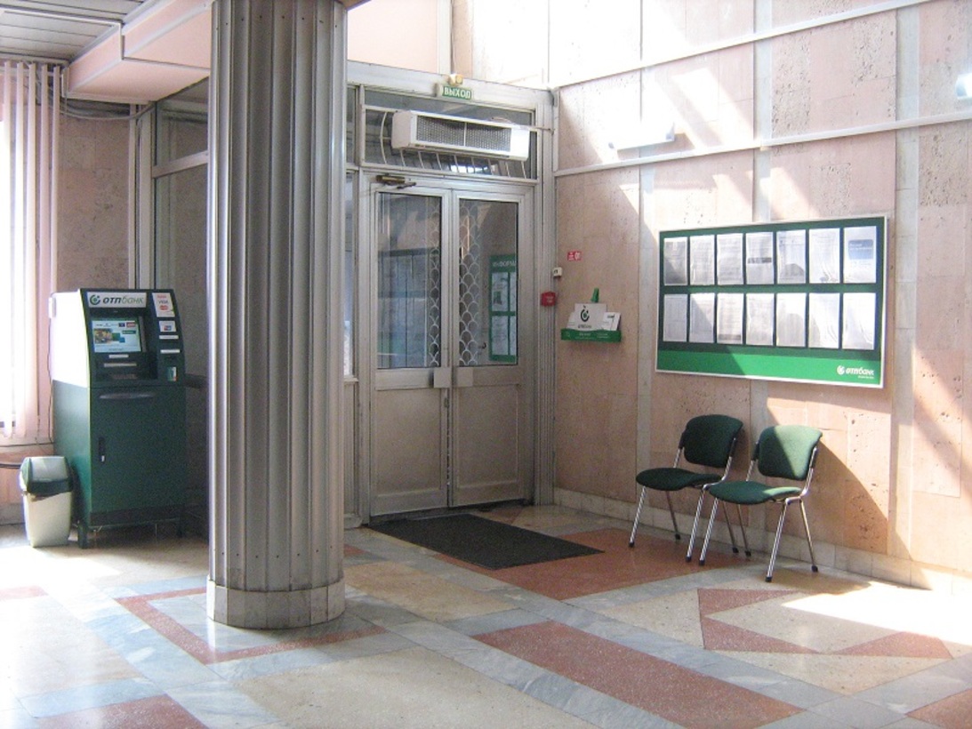 Помещение свободного назначения на продажу в Омске, Космический проспект, 97Дк1 фото №2