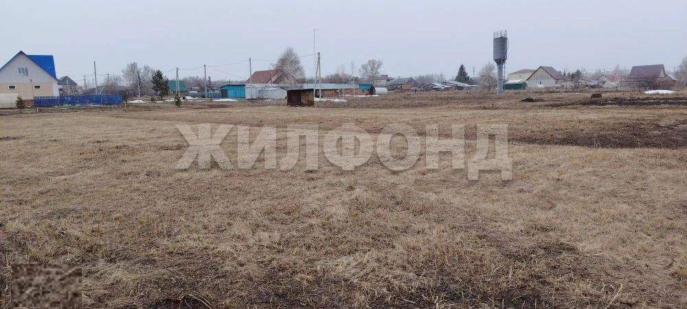 Продам земельный участок 1500 м.кв.