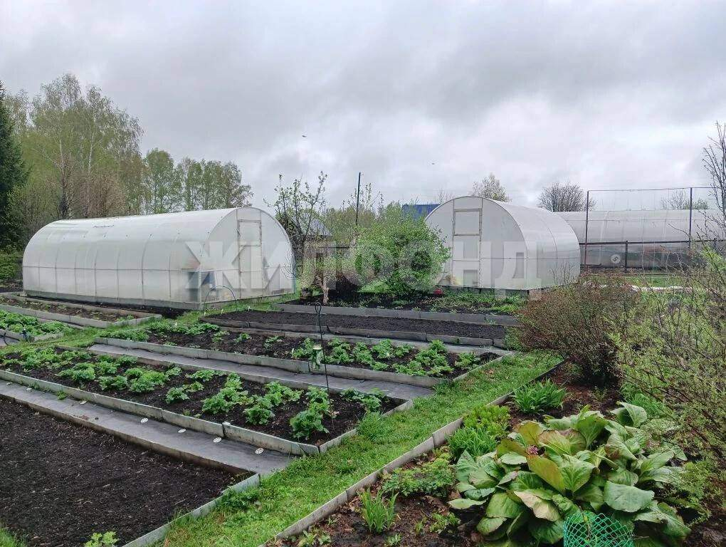 Продам земельный участок 900 м.кв.