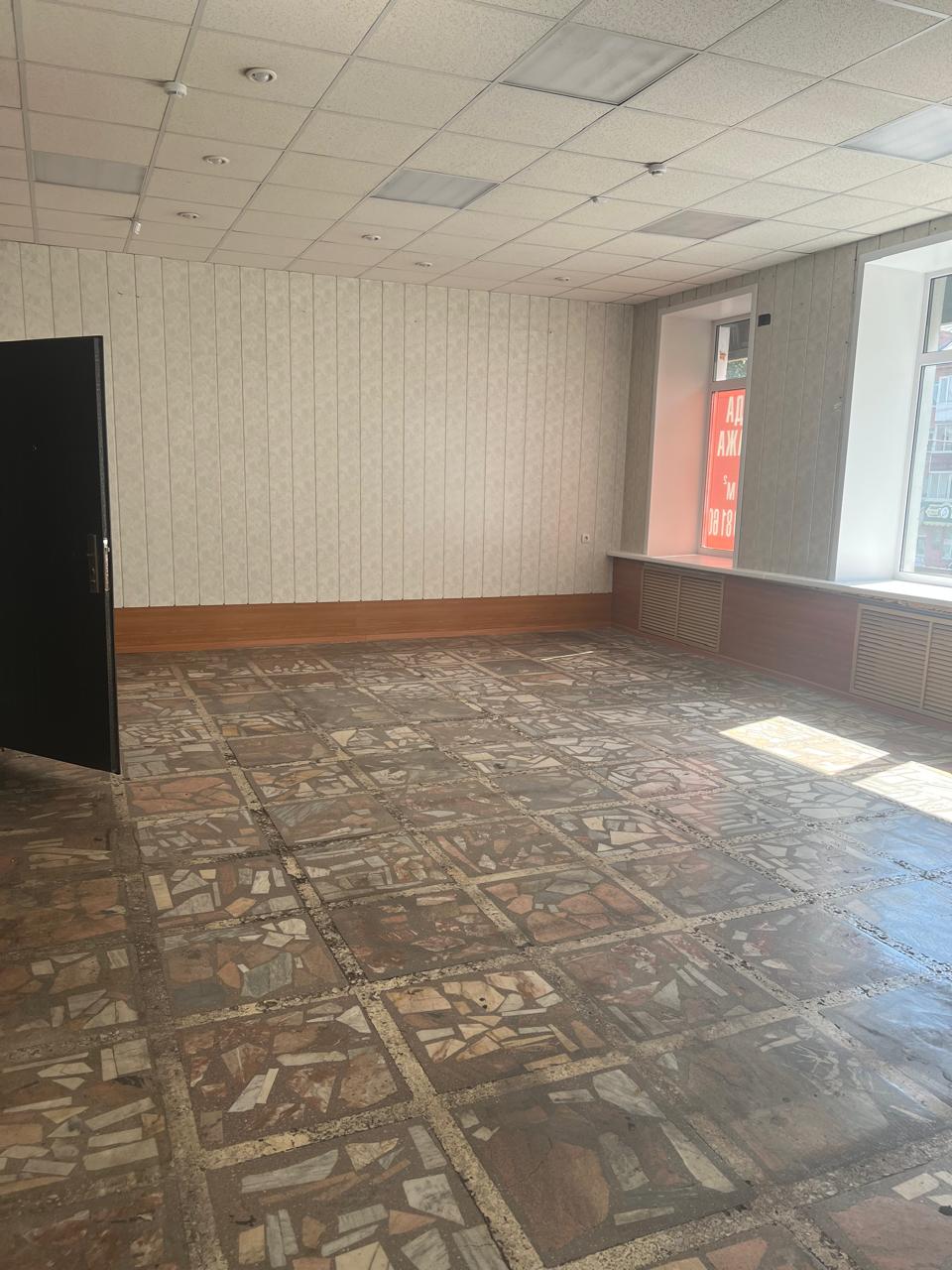 Торговая площадь в аренду в Прокопьевске, Гагарина проспект, 18 фото №2