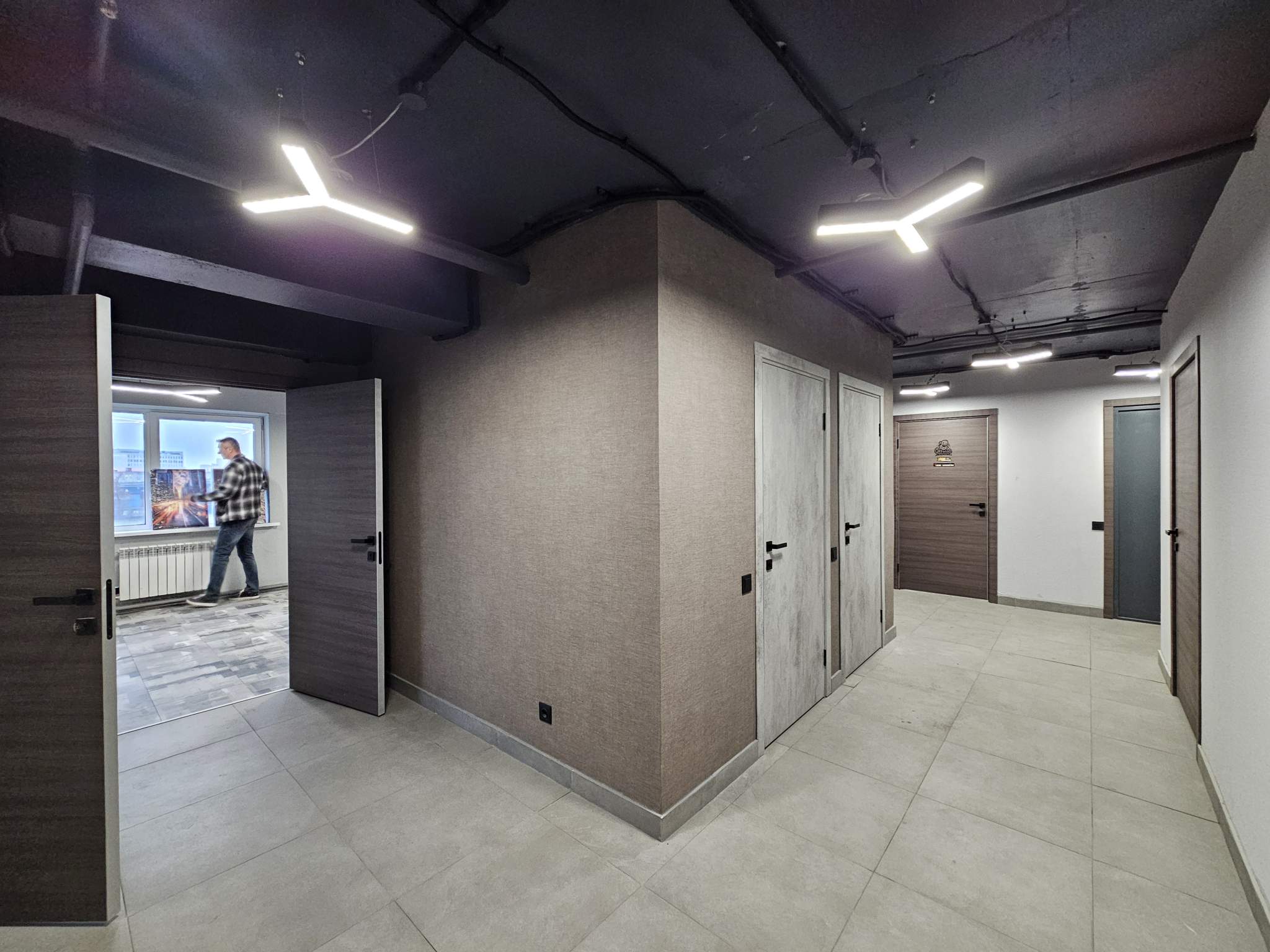 Сдам в аренду помещение свободного назначения 412.1 м.кв.