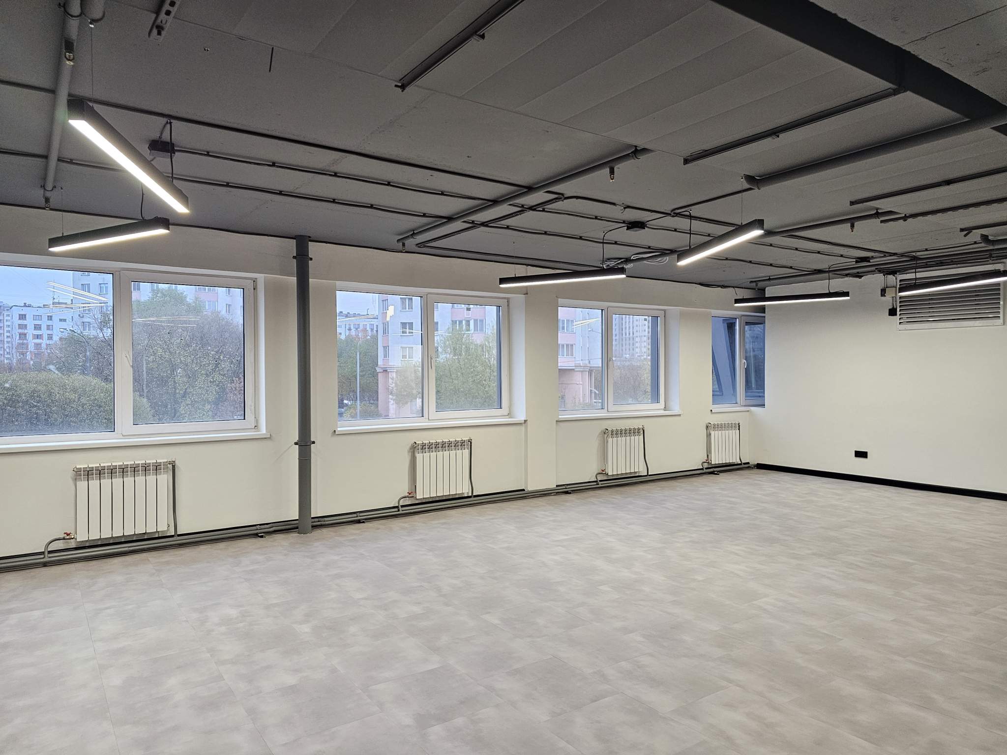 Сдам в аренду помещение свободного назначения 412.1 м.кв.