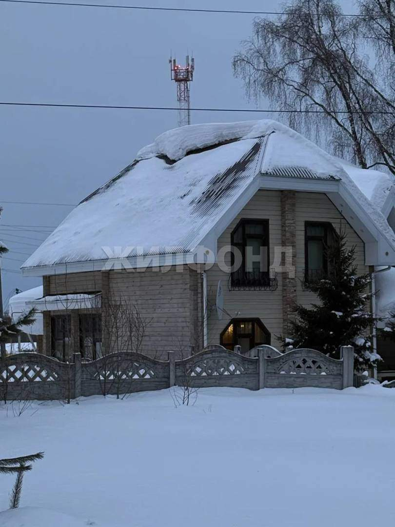 Дом на продажу в селе Корнилово, Кедровая улица