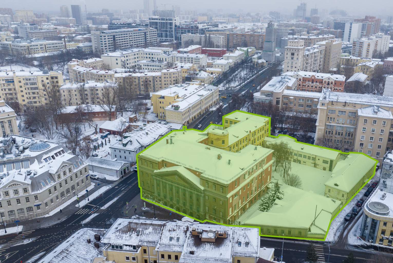 Продам торговое помещение 11263.1 м.кв.