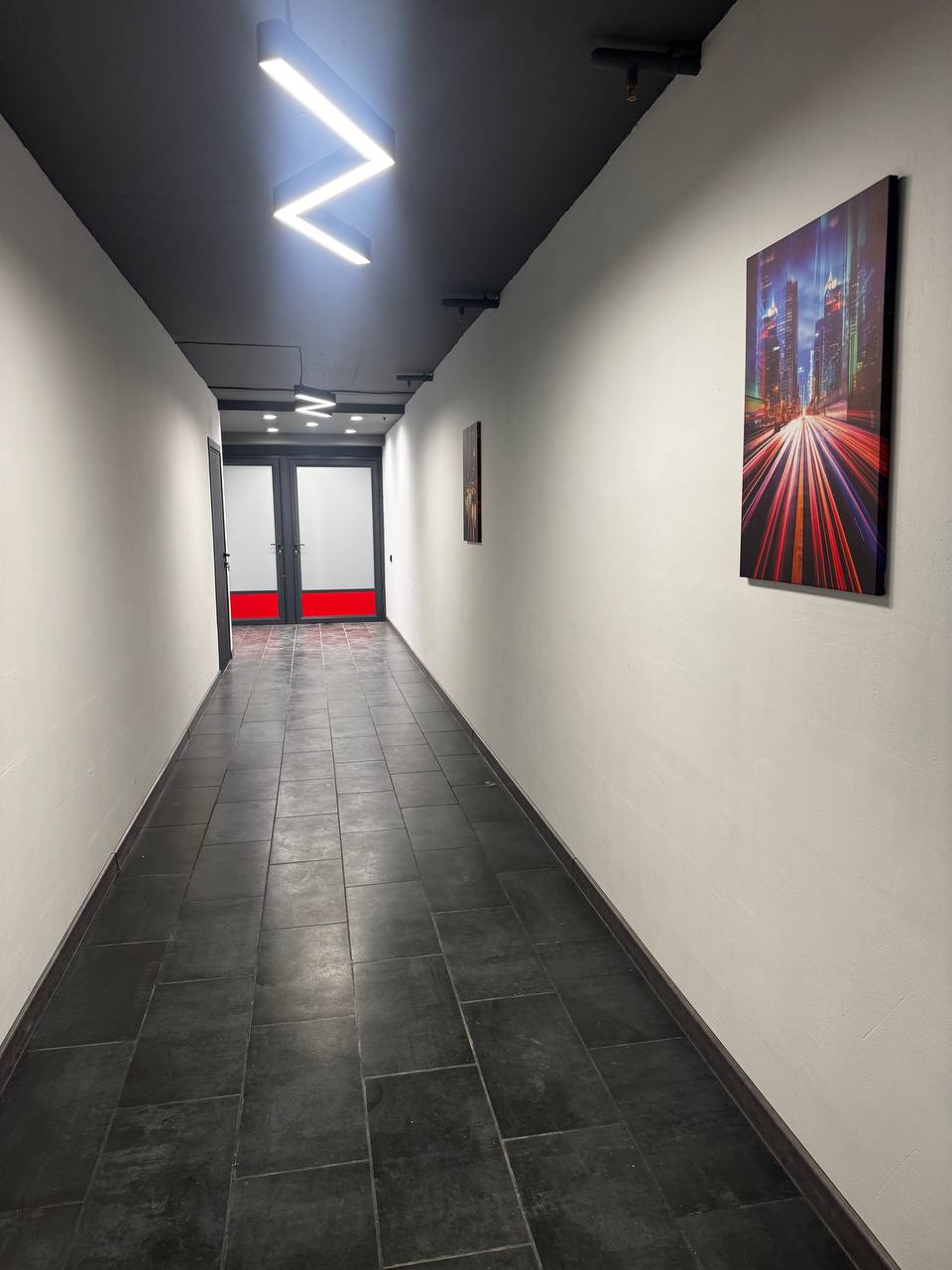 Продам помещение свободного назначения 914.4 м.кв.
