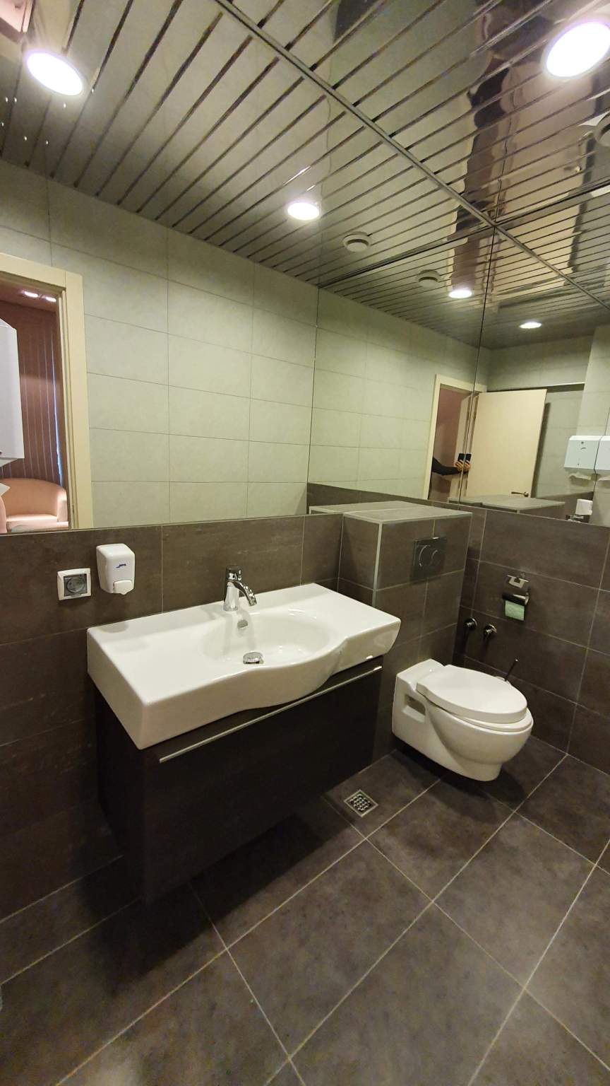 Продам офис 748.2 м.кв.