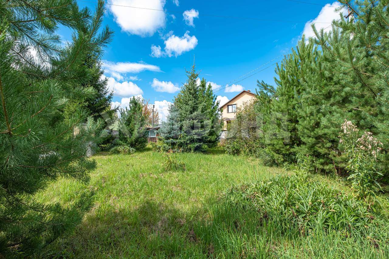 Продам земельный участок 1700 м.кв.