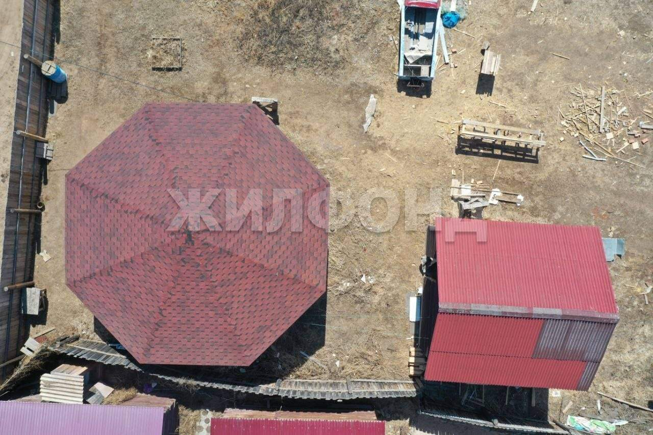 Продам земельный участок 1700 м.кв.