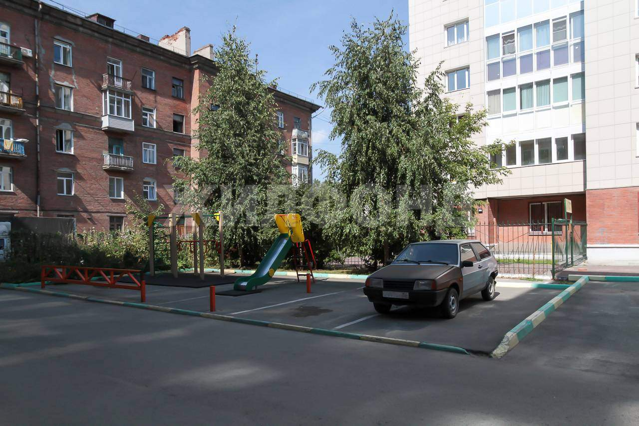 Продам магазин 65 м.кв.