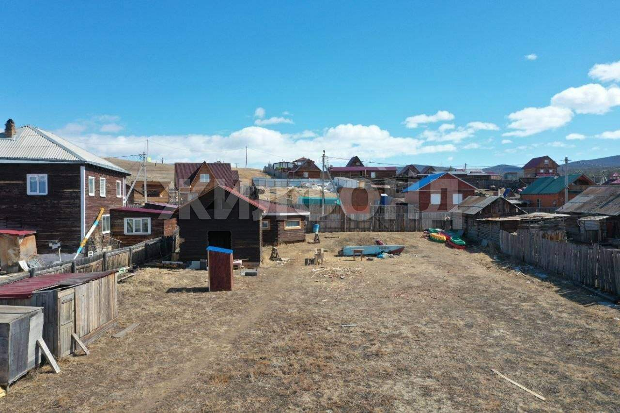 Продам земельный участок 1700 м.кв.