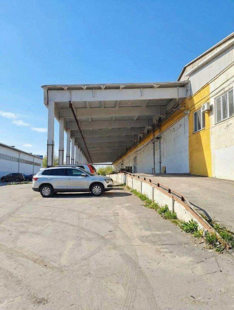 Продам торговое помещение 11073.1 м.кв.