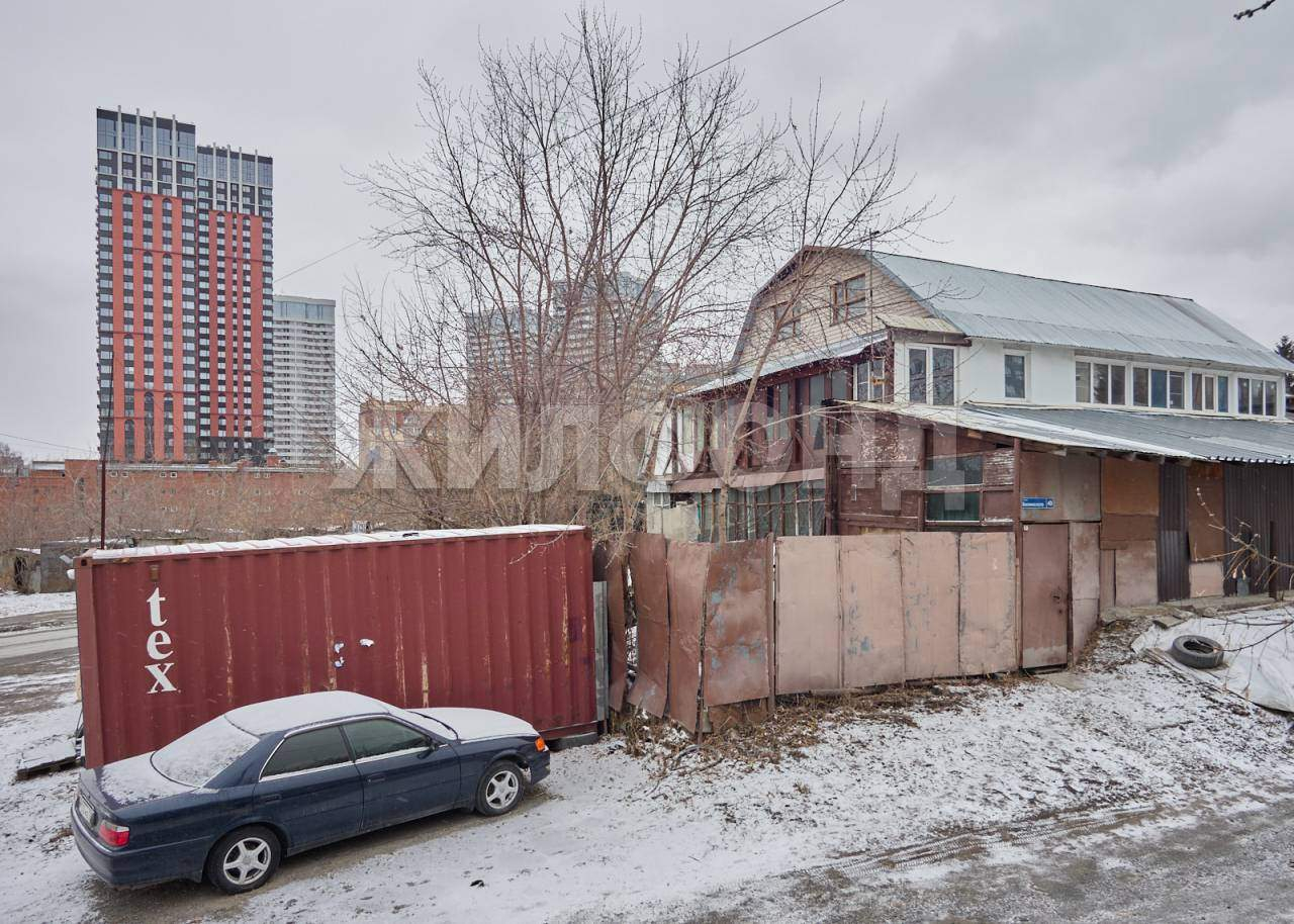 Продам земельный участок 731 м.кв.