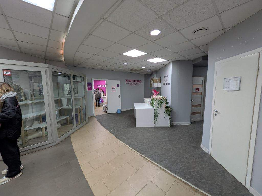Продам офис 829.3 м.кв.