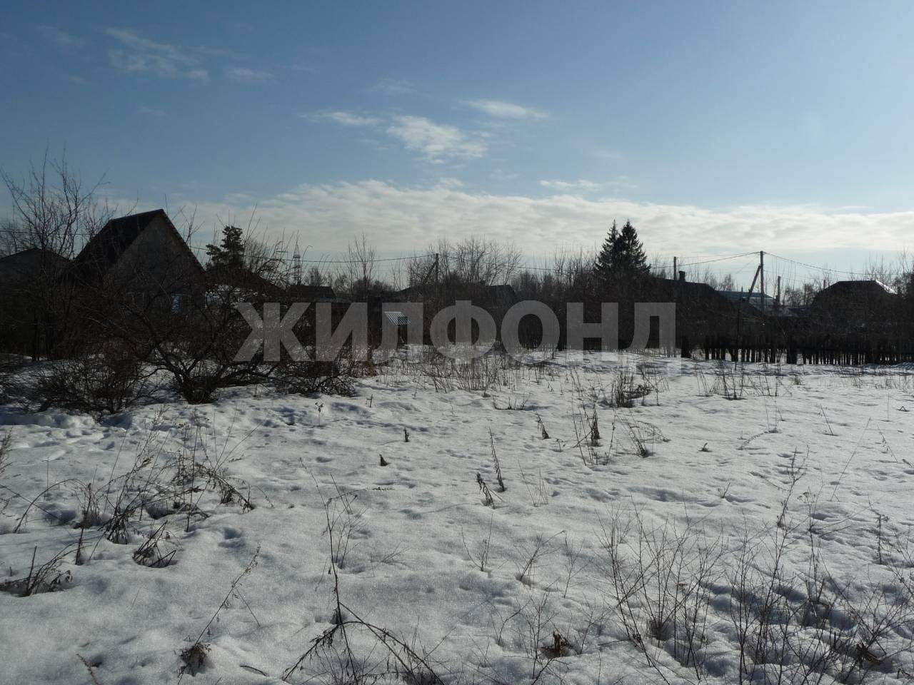 Продам земельный участок 1000 м.кв.