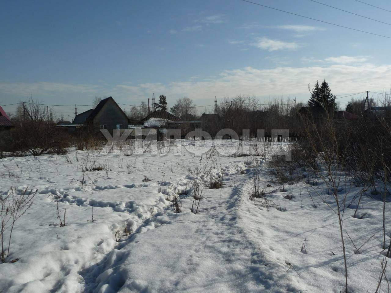 Продам земельный участок 1000 м.кв.