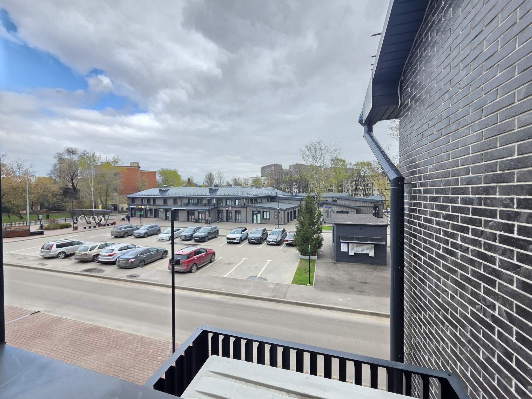 Сдам в аренду помещение свободного назначения 14.1 м.кв.