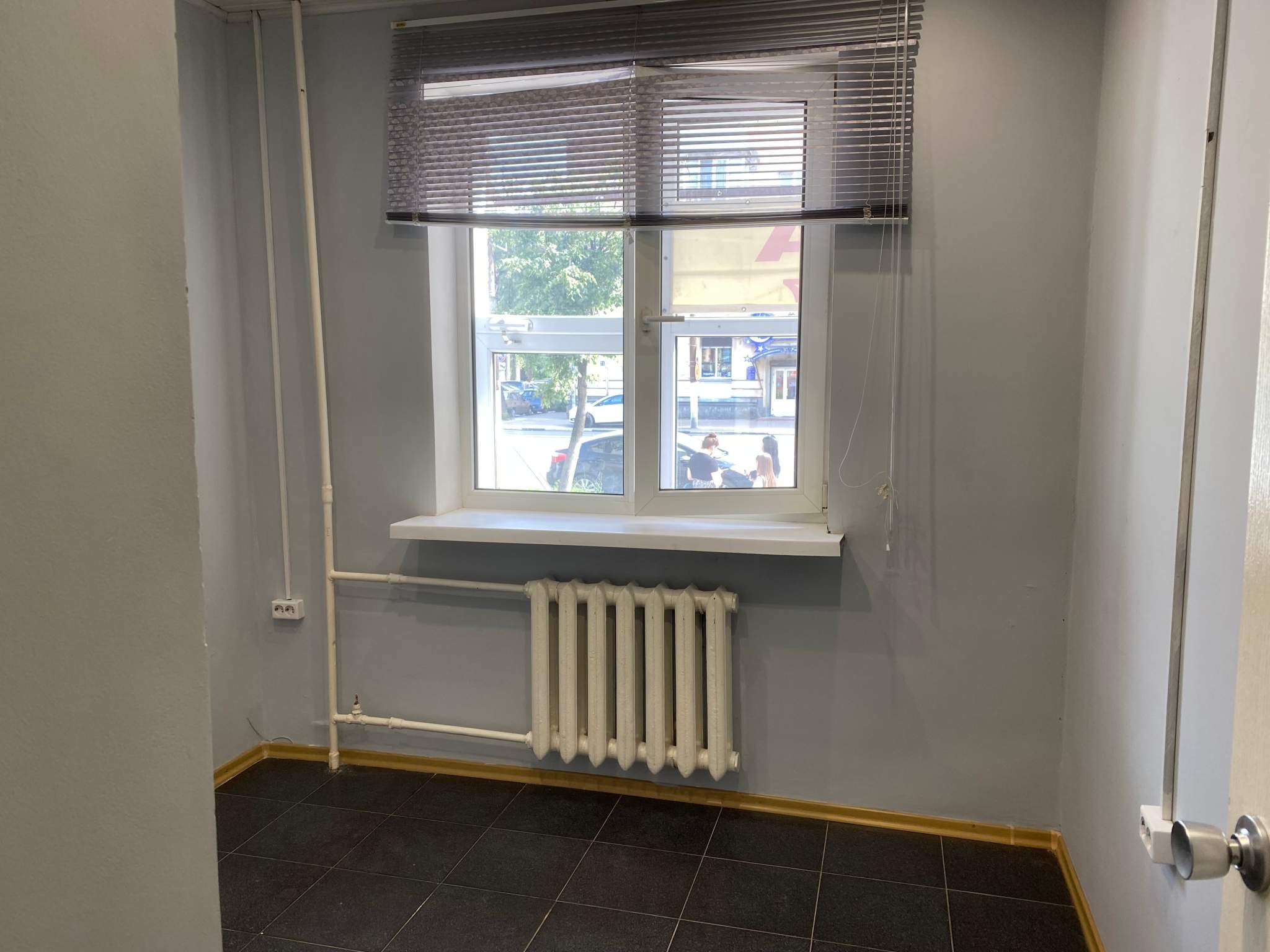 Сдам в аренду магазин 53.3 м.кв.