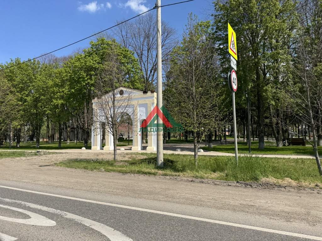 Продам земельный участок 600 м.кв.