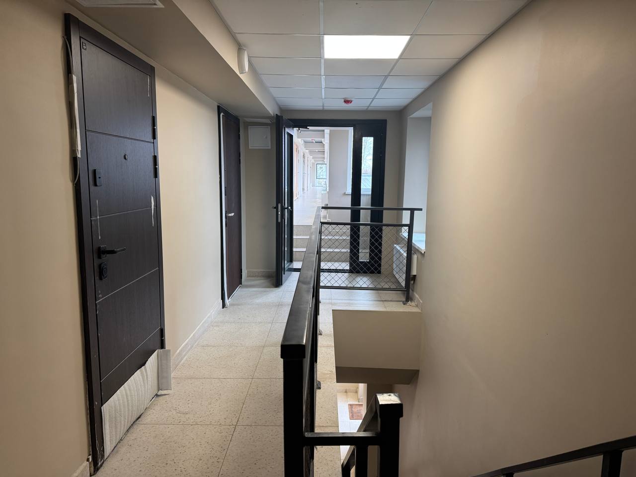 Сдам в аренду помещение свободного назначения 16.1 м.кв.