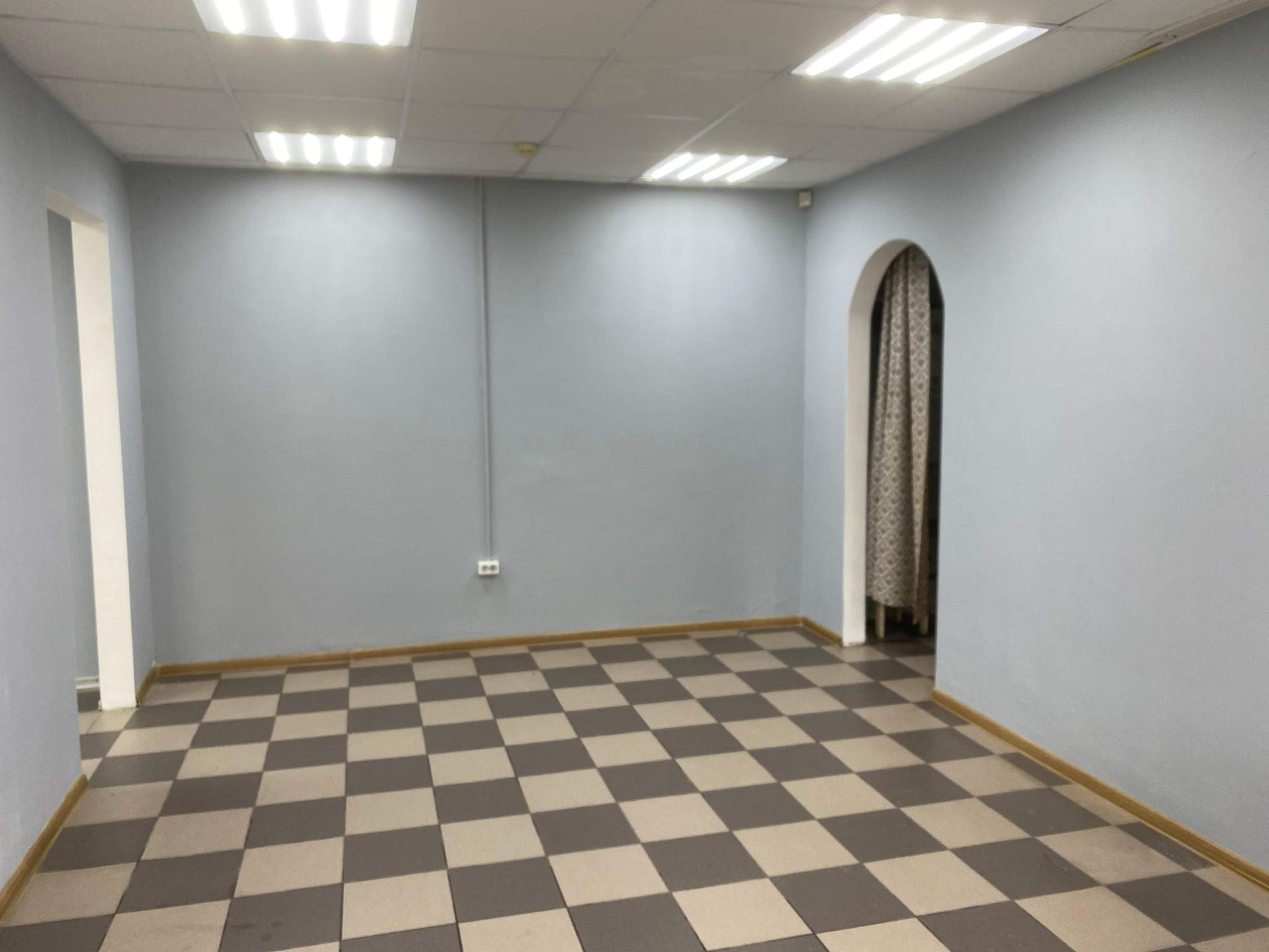 Сдам в аренду магазин 53.3 м.кв.