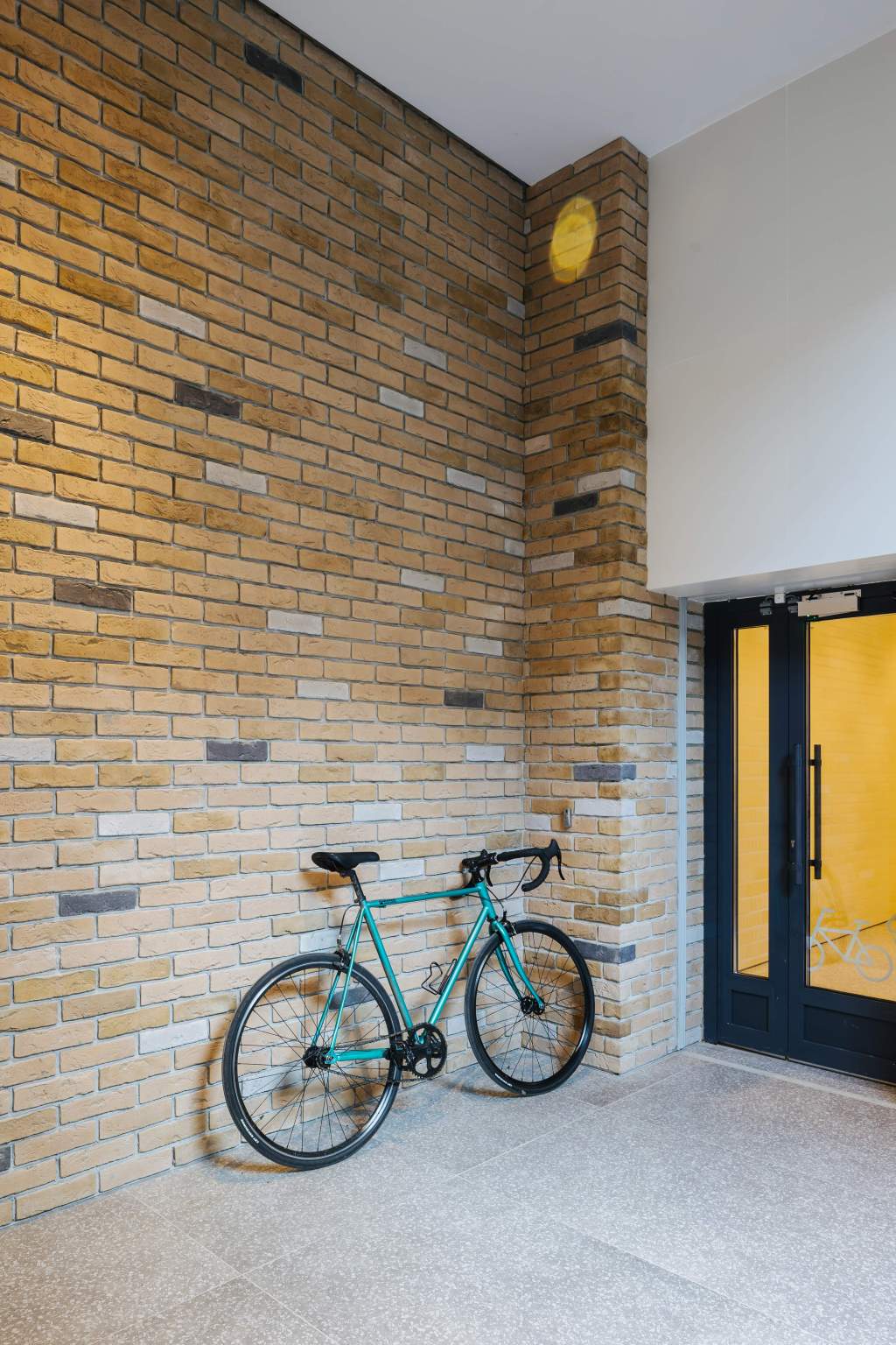 Продам помещение свободного назначения 85 м.кв.