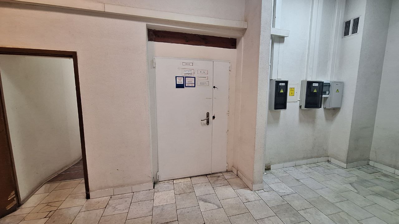 Сдам в аренду офис 198.5 м.кв.