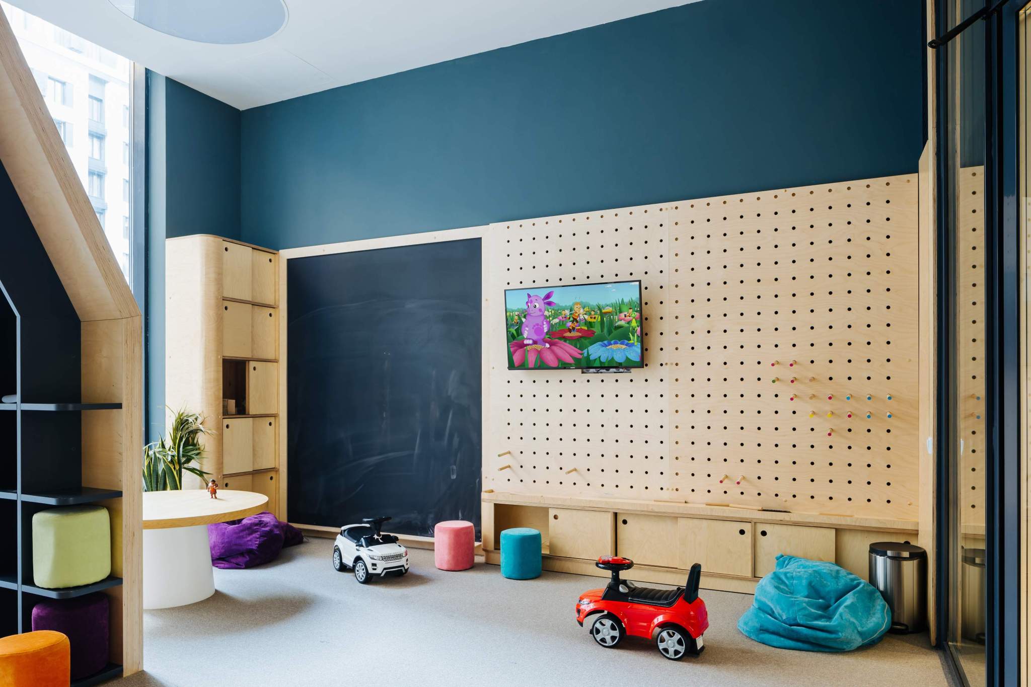 Продам помещение свободного назначения 85 м.кв.