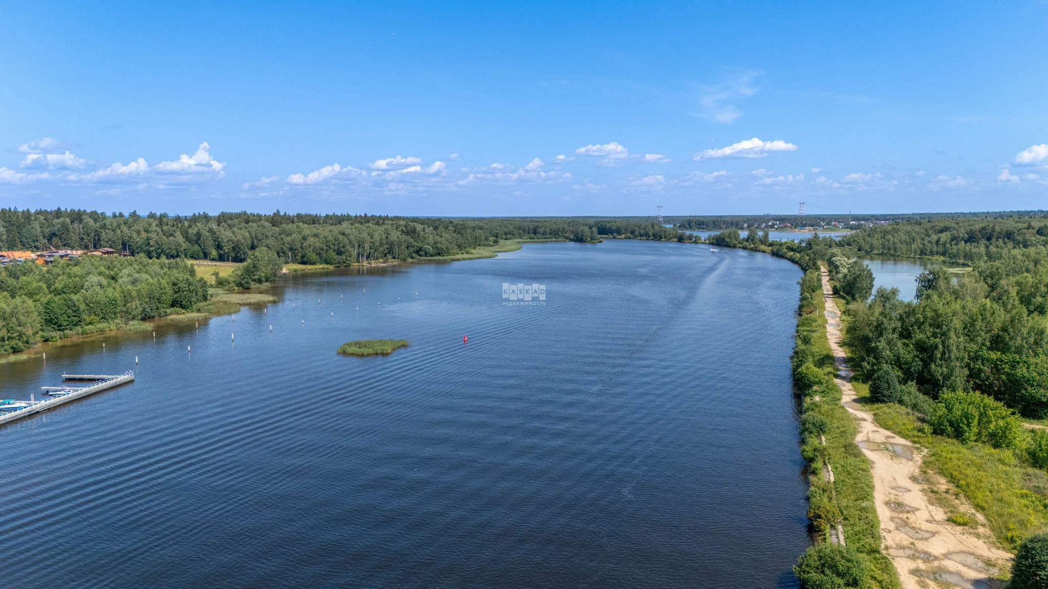 Продам земельный участок 1500 м.кв.