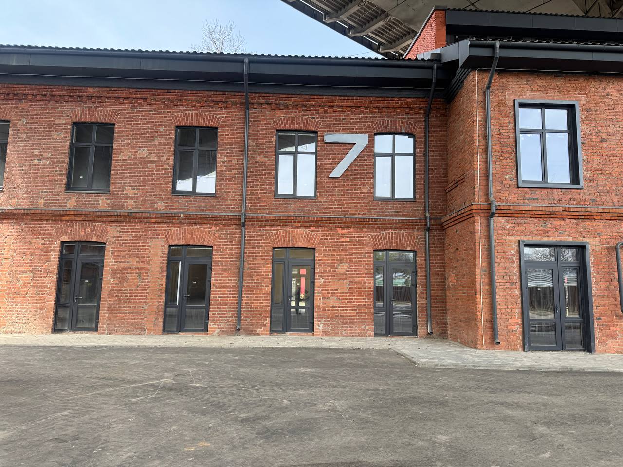 Сдам в аренду помещение свободного назначения 13.9 м.кв.