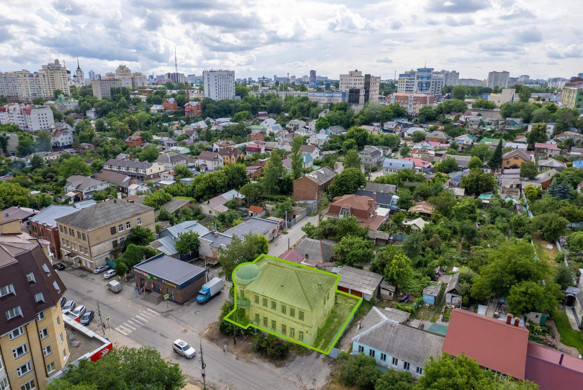Продам торговое помещение 352.5 м.кв.