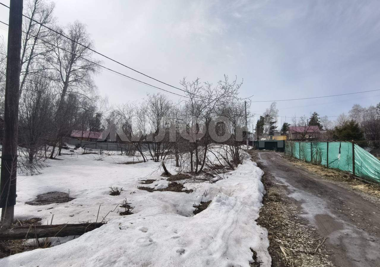 Продам земельный участок 530 м.кв.