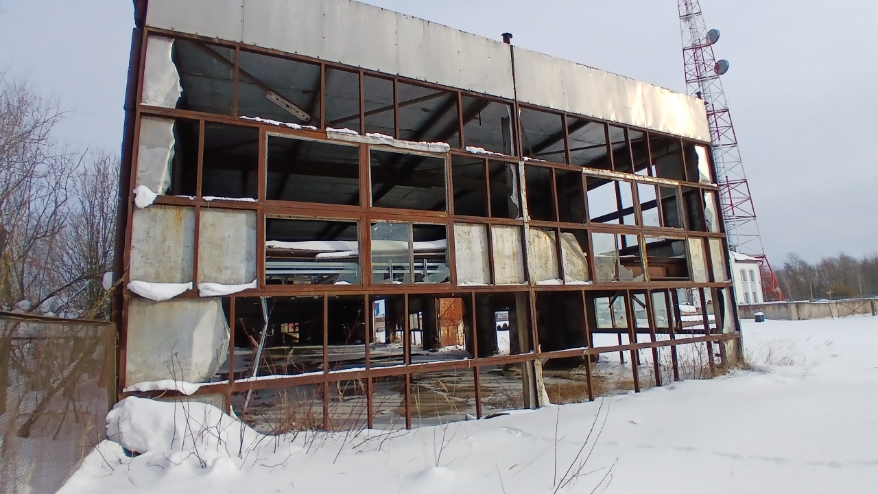 Продам торговое помещение 1096.8 м.кв.