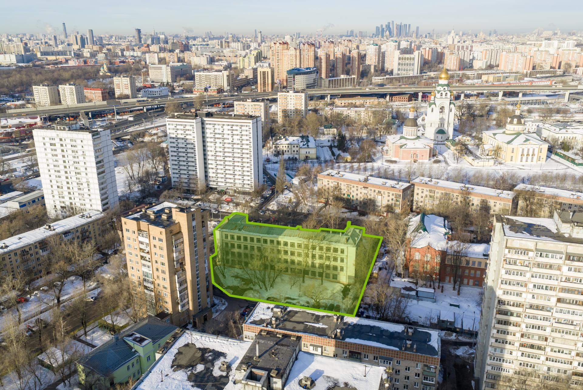 Продам торговое помещение 3584.6 м.кв.