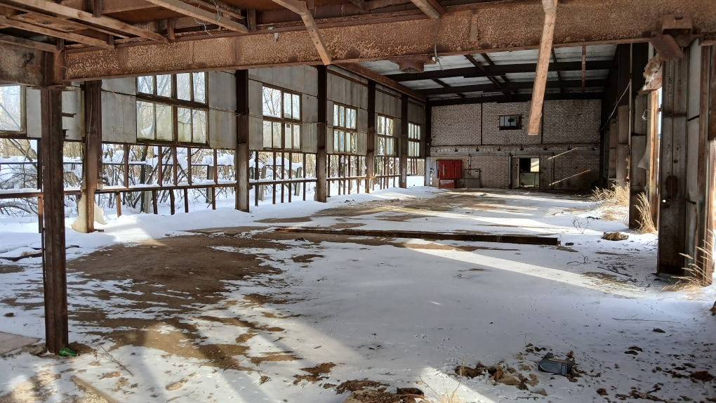 Продам торговое помещение 1096.8 м.кв.