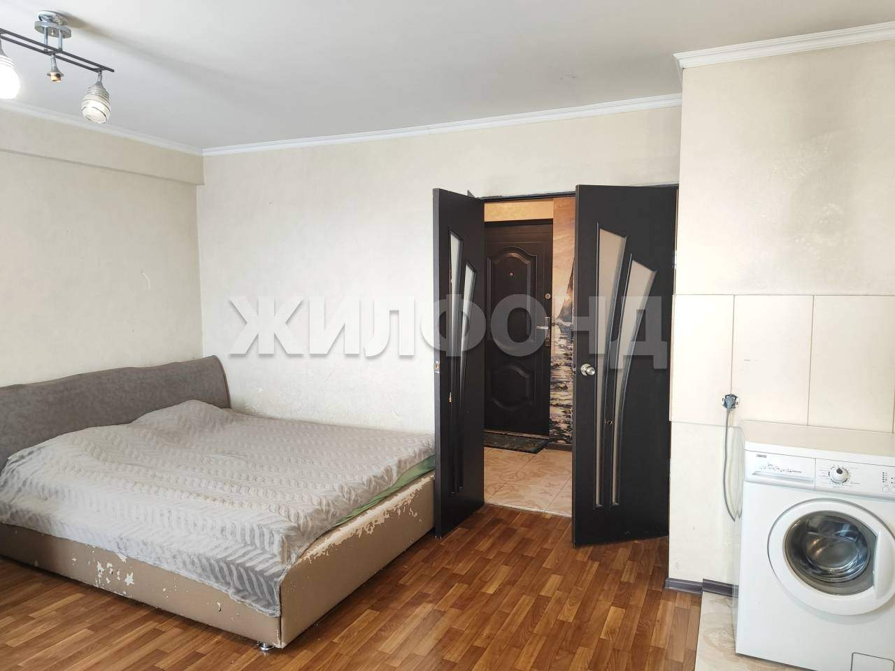 Квартира на продажу в Красноярске, Караульная улица, 38