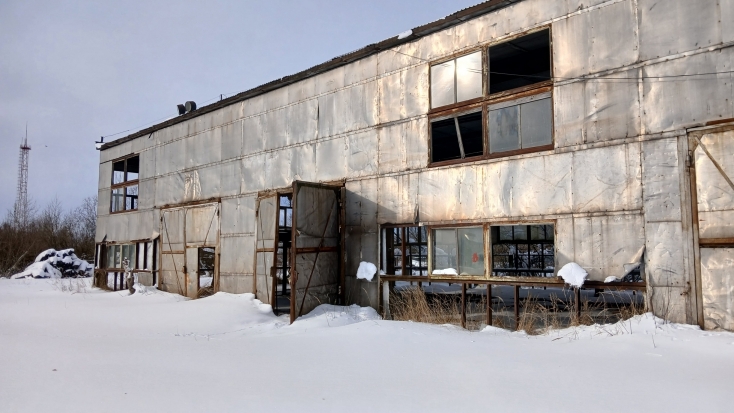 Продам торговое помещение 1096.8 м.кв.