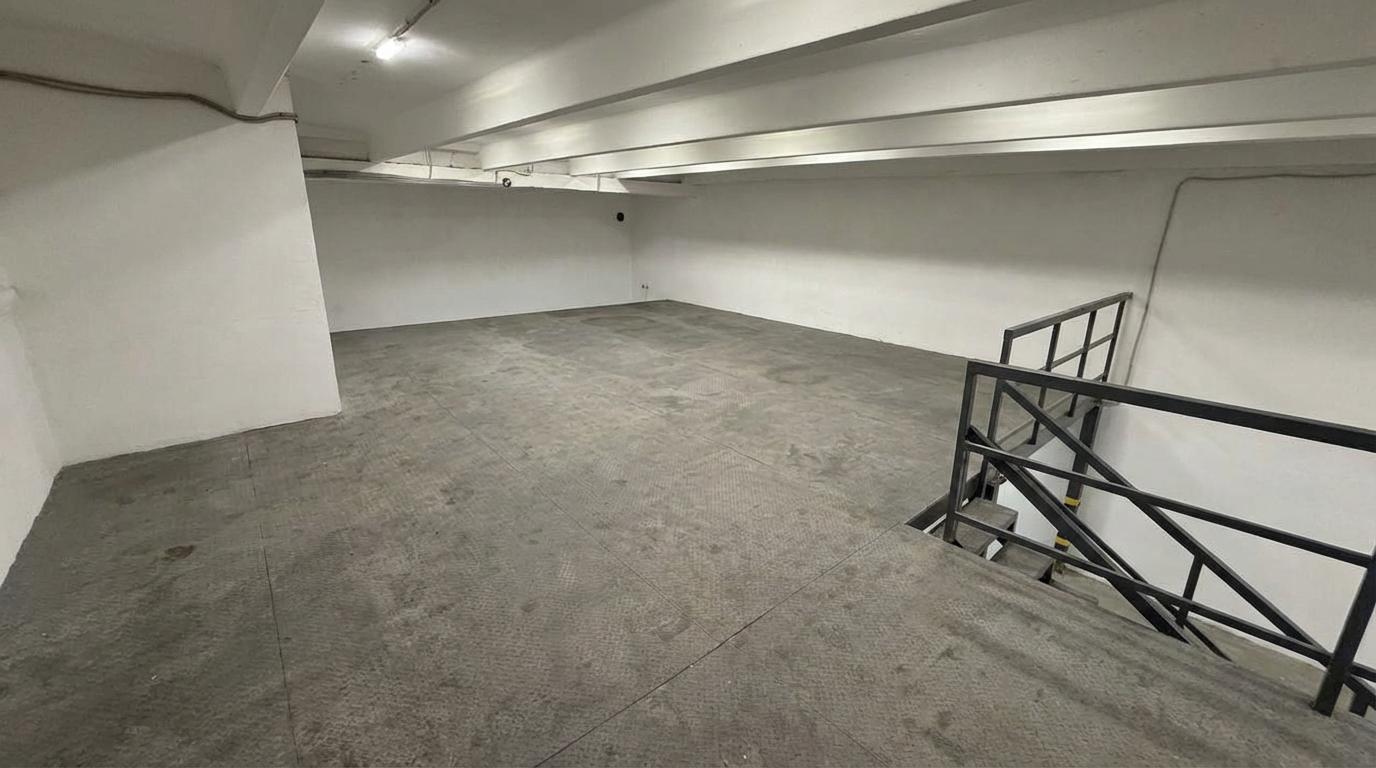 Сдам в аренду склад 250 м.кв.