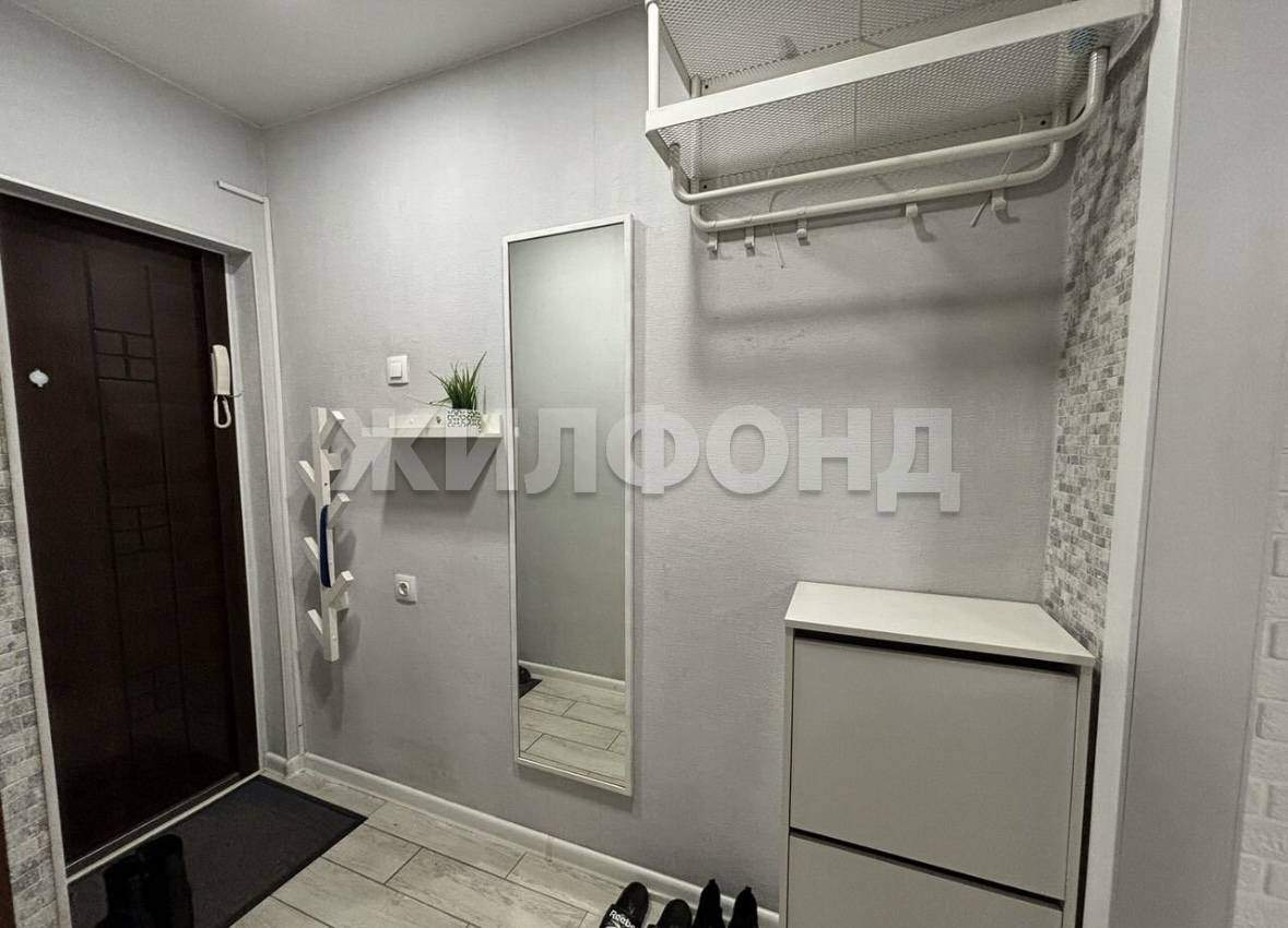 Квартира на продажу в Иркутске, Воровского улица, 10 фото №0