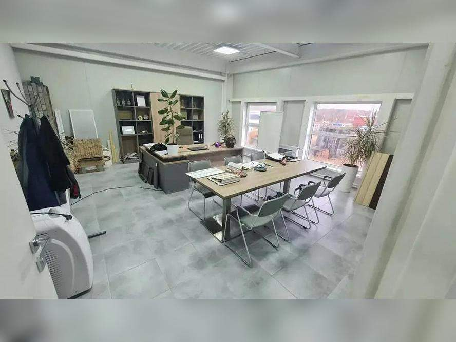 Продам помещение свободного назначения 1388 м.кв.