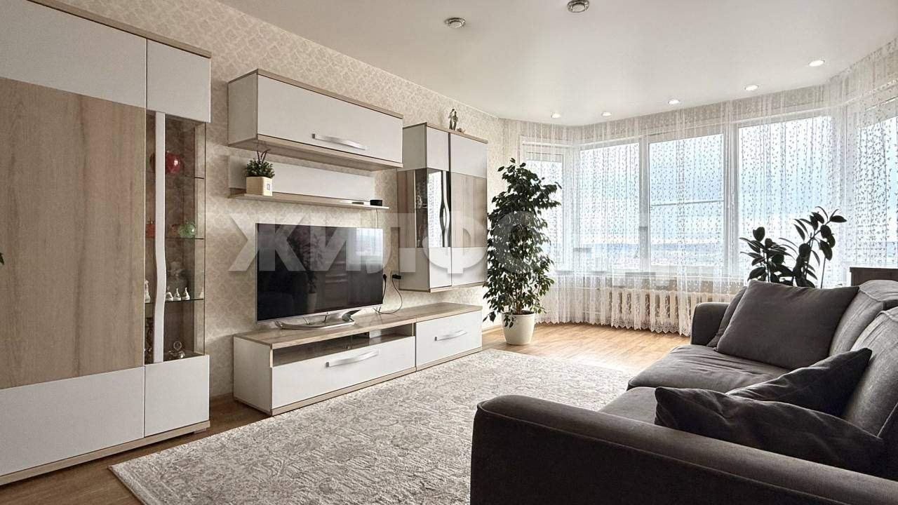 Квартира на продажу в Иркутске, Шмидта улица, 40 фото №0