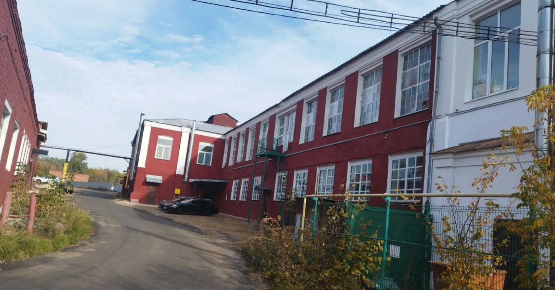 Сдам в аренду помещение свободного назначения 1076 м.кв.