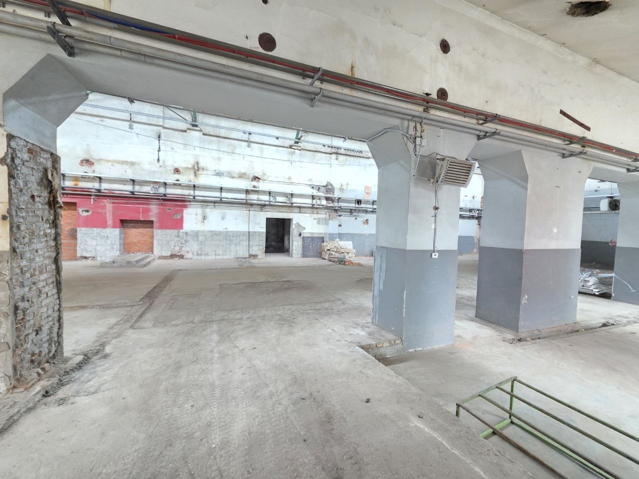 Продам помещение свободного назначения 688.2 м.кв.