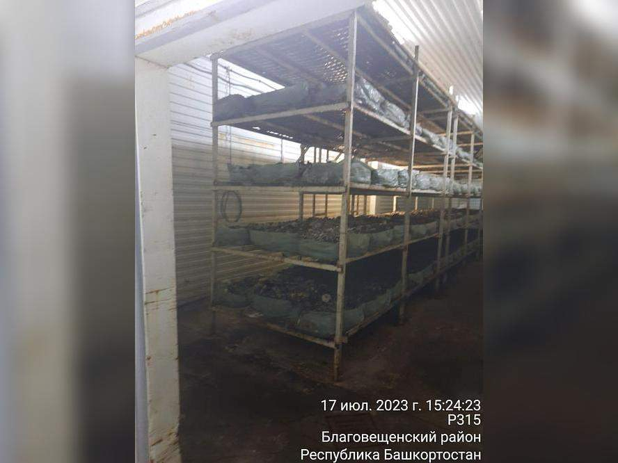 Продам склад 1043 м.кв.