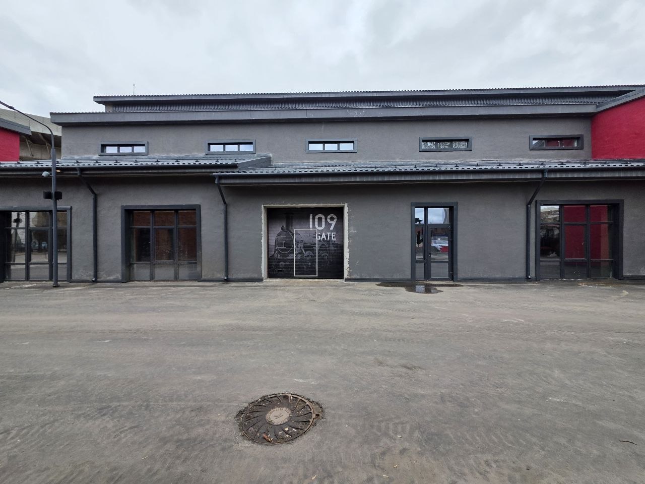 Продам помещение свободного назначения 688.2 м.кв.