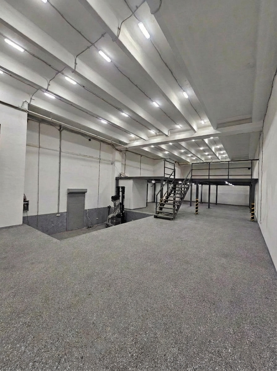 Сдам в аренду склад 250 м.кв.