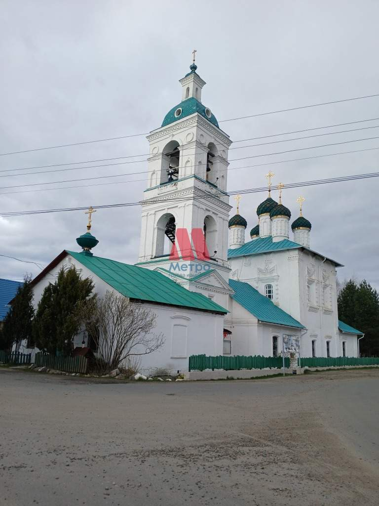 Продам земельный участок 1100 м.кв.