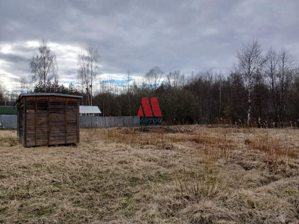 Продам земельный участок 1100 м.кв.
