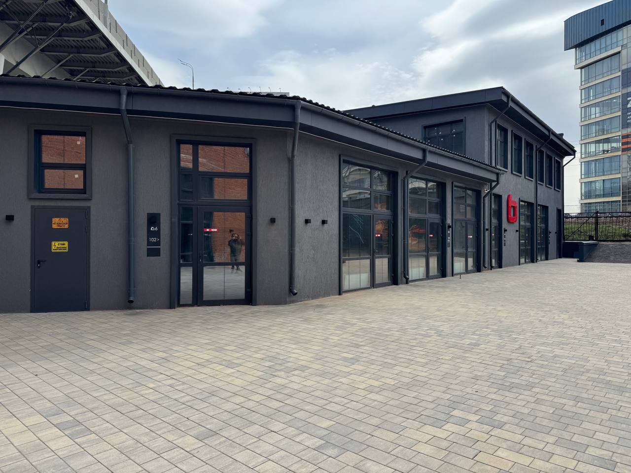 Продам помещение свободного назначения 10.9 м.кв.