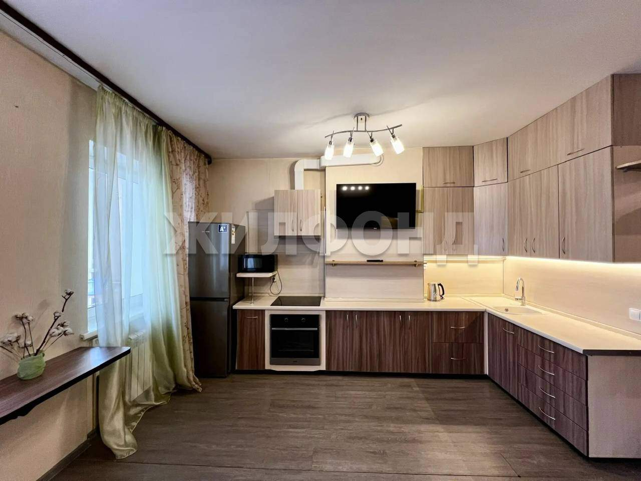 Квартира на продажу в Иркутске, Семена Лагоды улица, 4/5